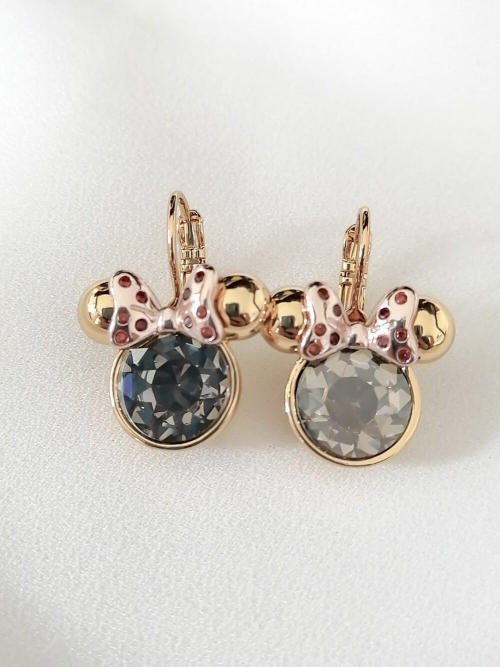 Kate Spade Minnie Mouse Gold Leverbacks Earrings | NEW - Picture 2 of 5